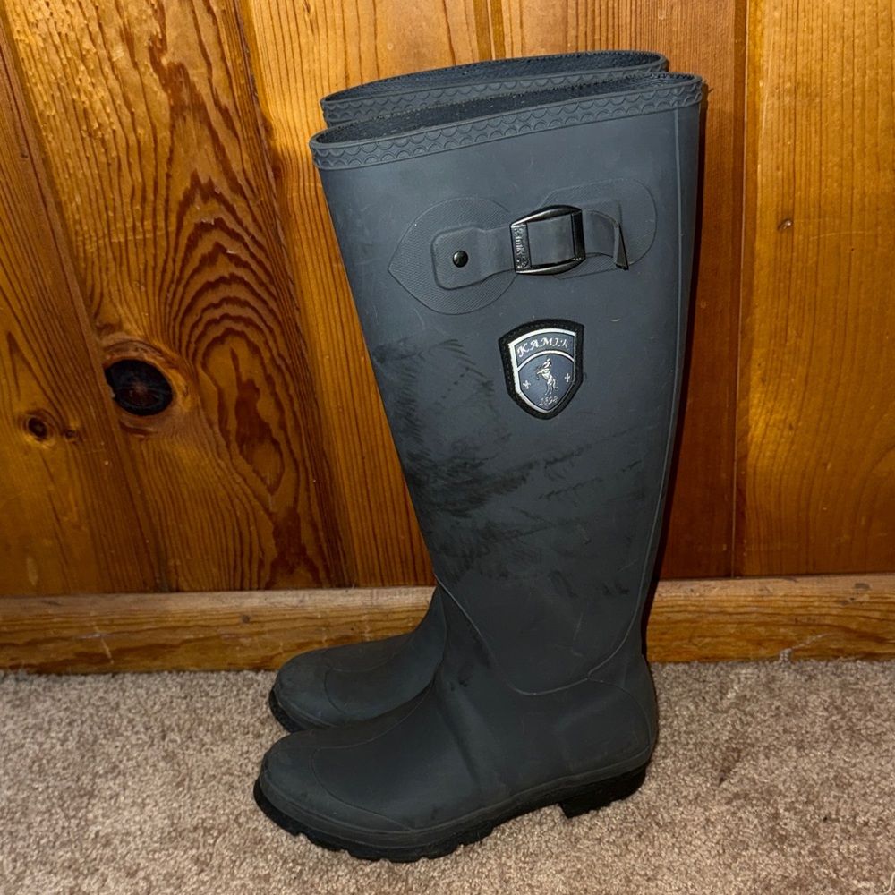 Rain Boots with Buckle kamik gray rainboots size 6 Kamik Jennifer Rain Boot